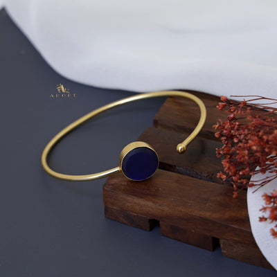 Ainoha Front Open Bangle