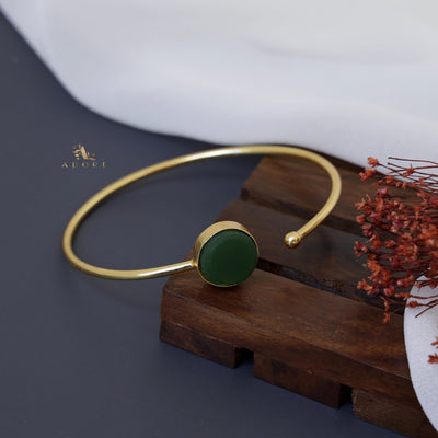 Ainoha Front Open Bangle