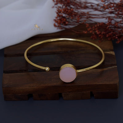 Ainoha Front Open Bangle