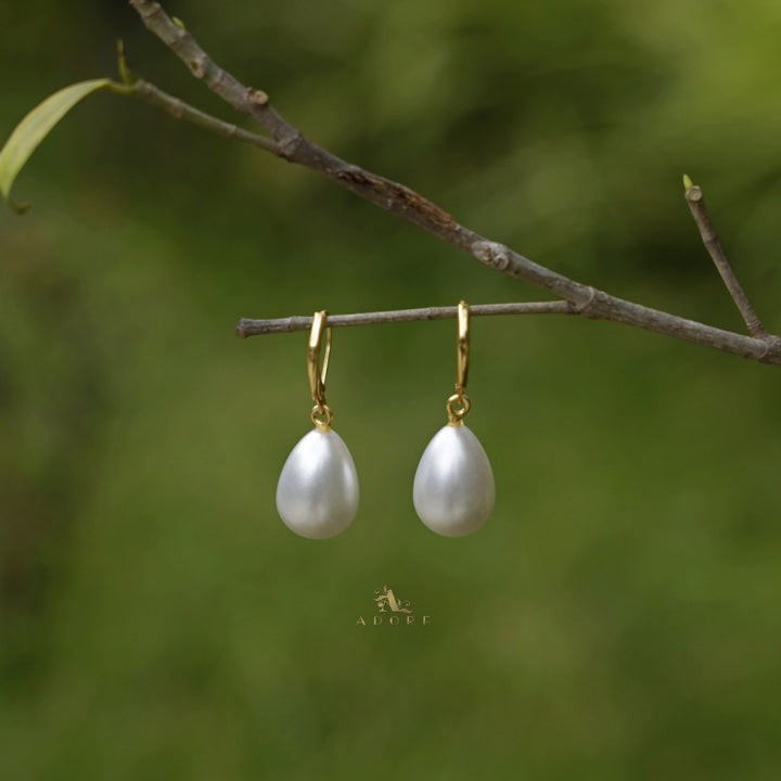 Novalta Pearl Earring