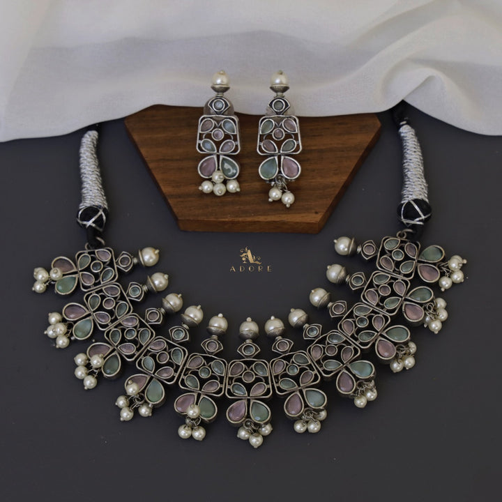 Ruthina Neckpiece With Earring