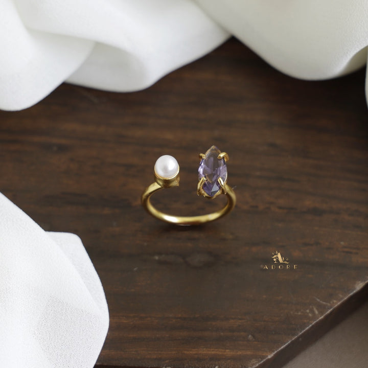 Toivo Glossy With Pearl Ring