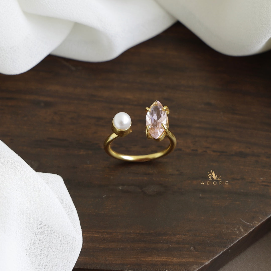 Toivo Glossy With Pearl Ring