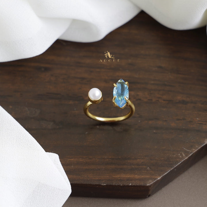 Toivo Glossy With Pearl Ring