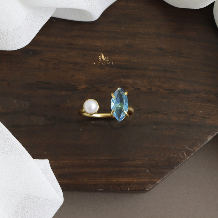 Toivo Glossy With Pearl Ring
