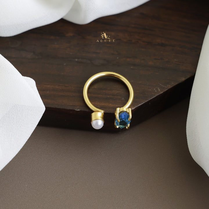 Toivo Glossy With Pearl Ring