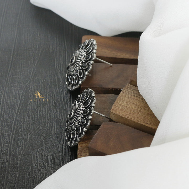 Lacinda Flower Earring
