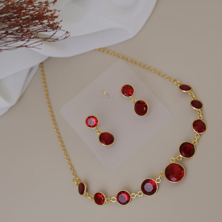 Freya Round Glossy Neckpiece With Earring