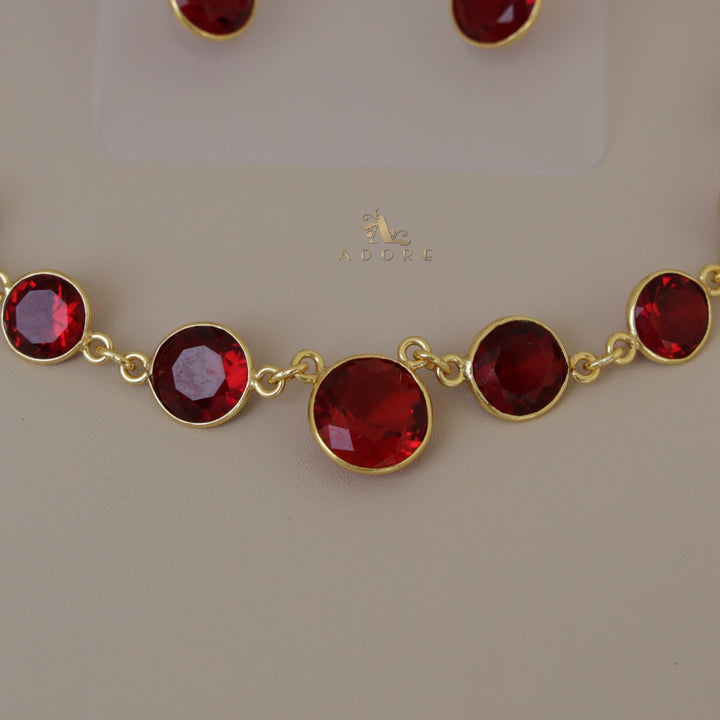 Freya Round Glossy Neckpiece With Earring