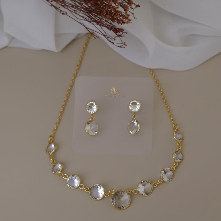 Freya Round Glossy Neckpiece With Earring
