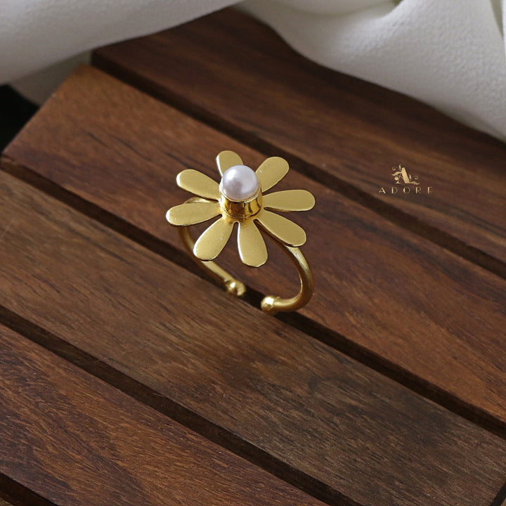 Midhila Flower Pearl Ring