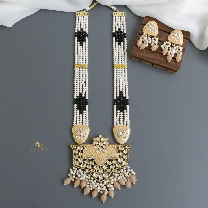 Shivangi Onyx  Kundan Neckpiece With Earring