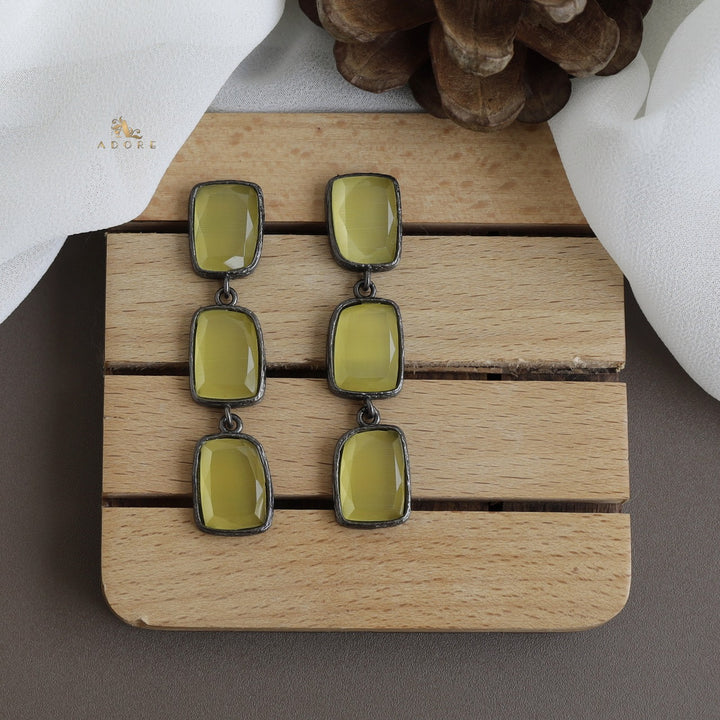Sapphira Glossy Rectangle Earring