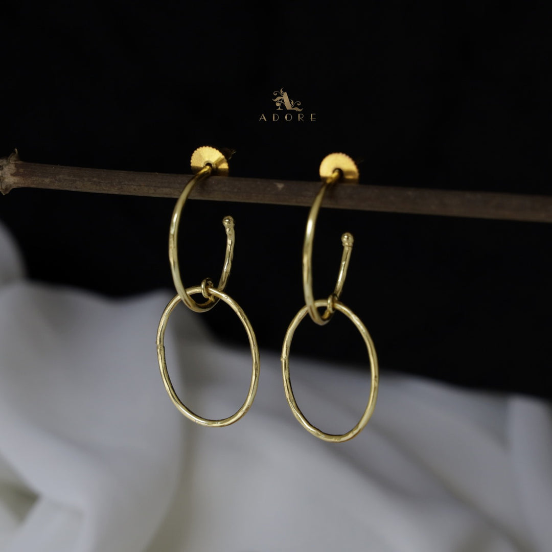 Iha Oval Drop Earring