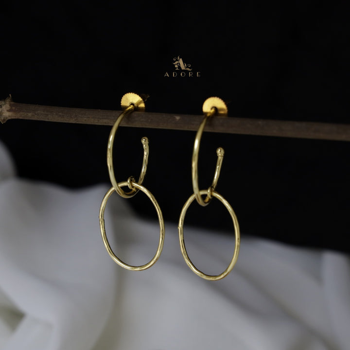 Iha Oval Drop Earring