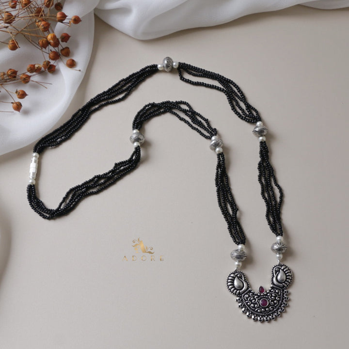 Naida Long Neckpiece