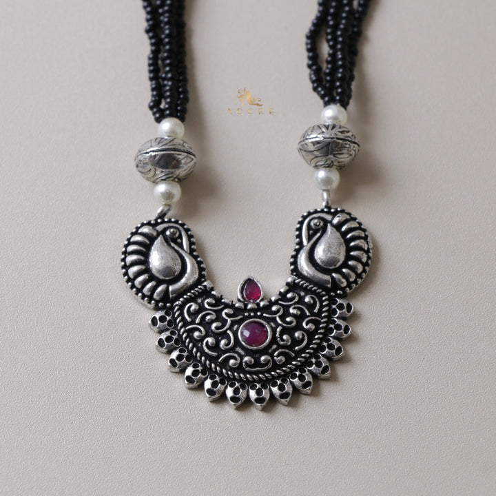 Naida Long Neckpiece