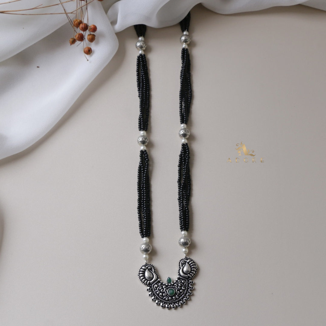 Naida Long Neckpiece