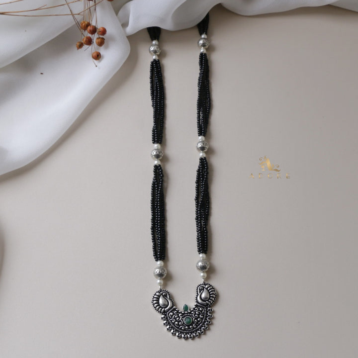 Naida Long Neckpiece