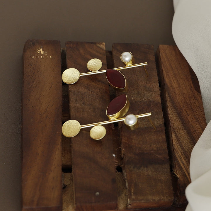 Ezro Raw Stone Pearl Earring