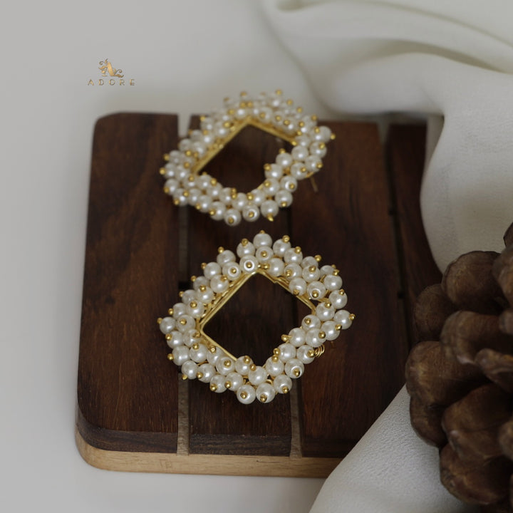 Emery Cluster Pearl Earring