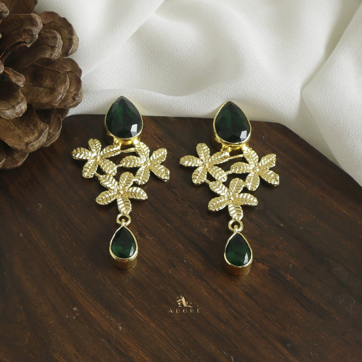Rupasi Tri Flower Glossy Earring
