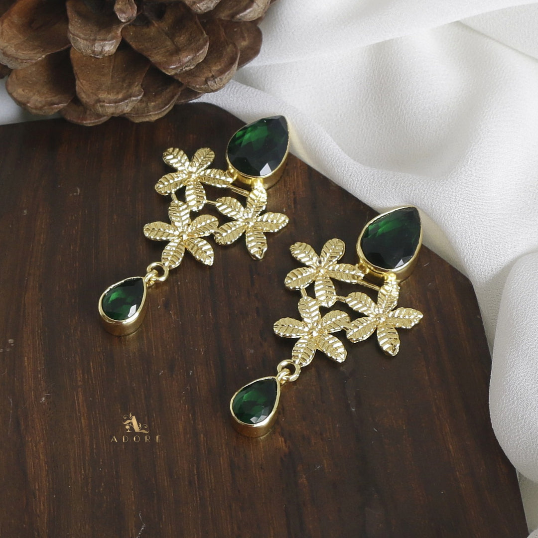 Rupasi Tri Flower Glossy Earring