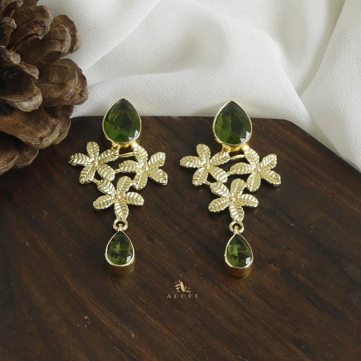 Rupasi Tri Flower Glossy Earring