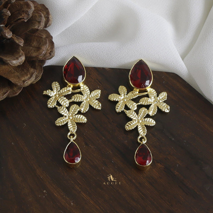 Rupasi Tri Flower Glossy Earring