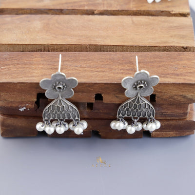 Parviya Flower Earring