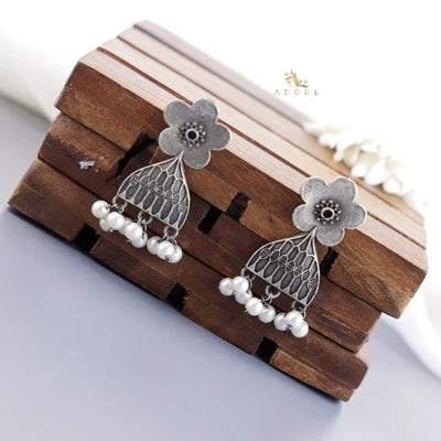 Parviya Flower Earring