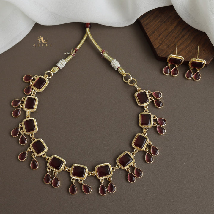 Firouz Glossy Short Neckpiece With Earring