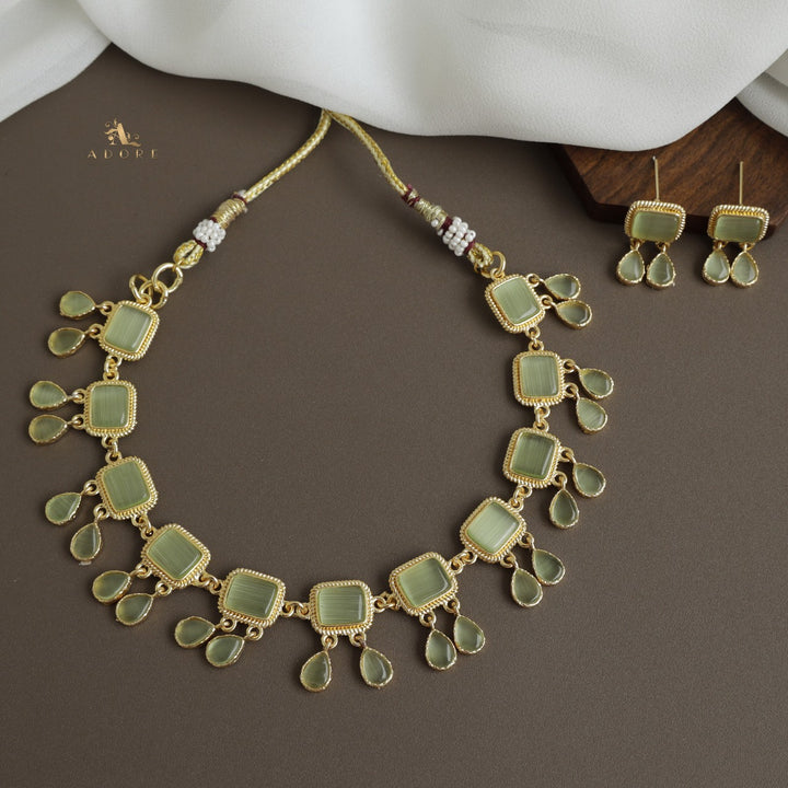 Firouz Glossy Short Neckpiece With Earring