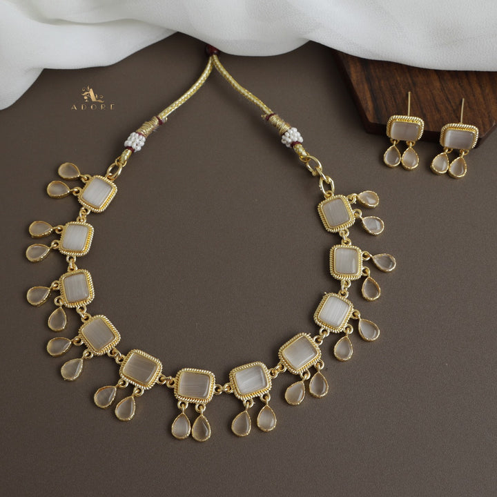 Firouz Glossy Short Neckpiece With Earring