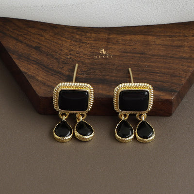Firouz Glossy Short Neckpiece With Earring