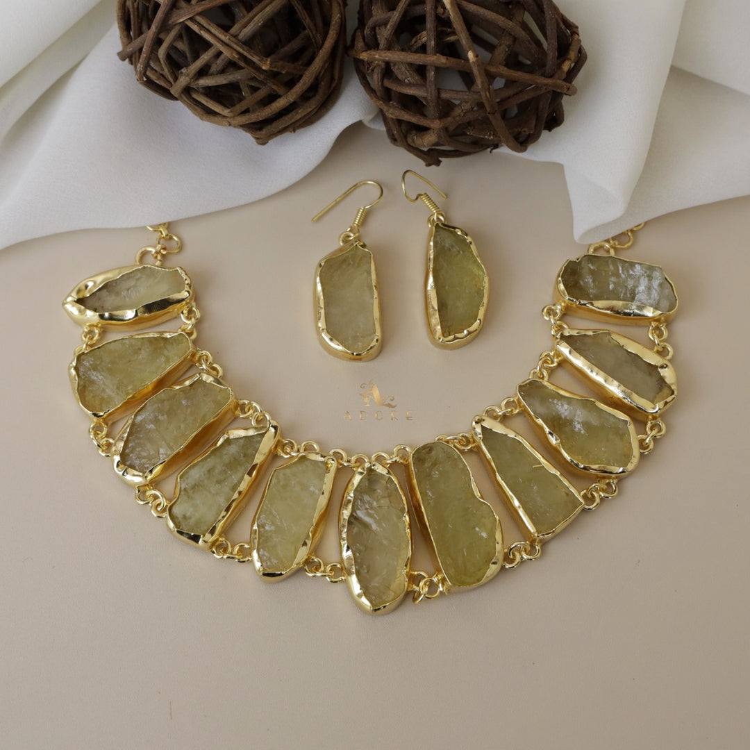 Bellavo Raw Stone Neckpiece With Earring