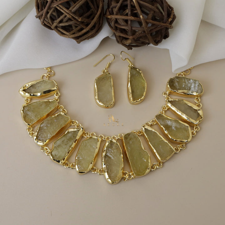 Bellavo Raw Stone Neckpiece With Earring