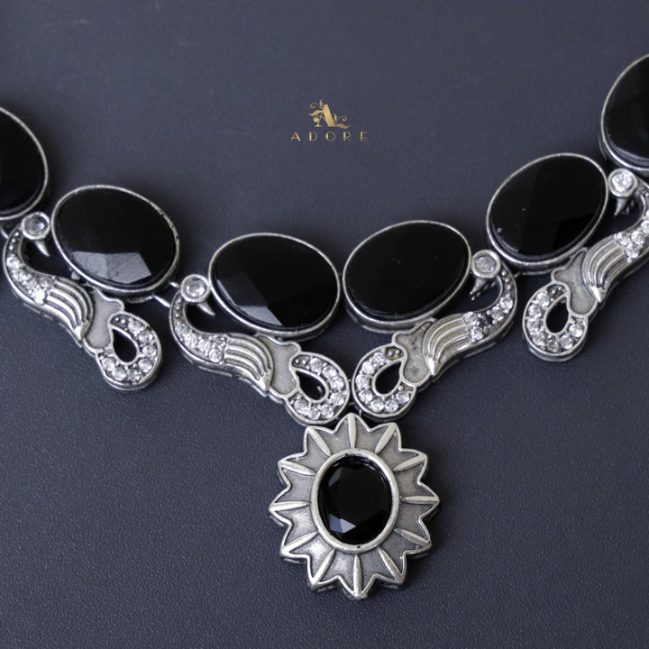 Hismena Neckpiece With Earring