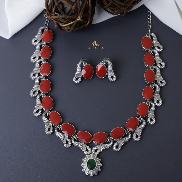 Hismena Neckpiece With Earring