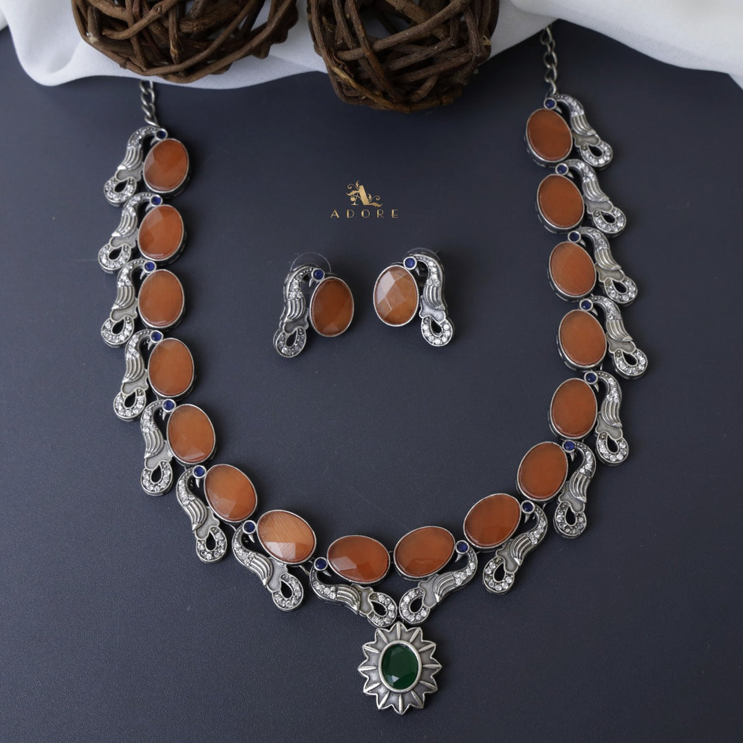 Hismena Neckpiece With Earring
