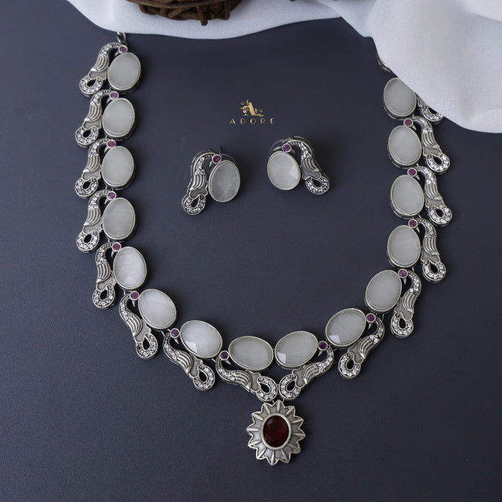 Hismena Neckpiece With Earring