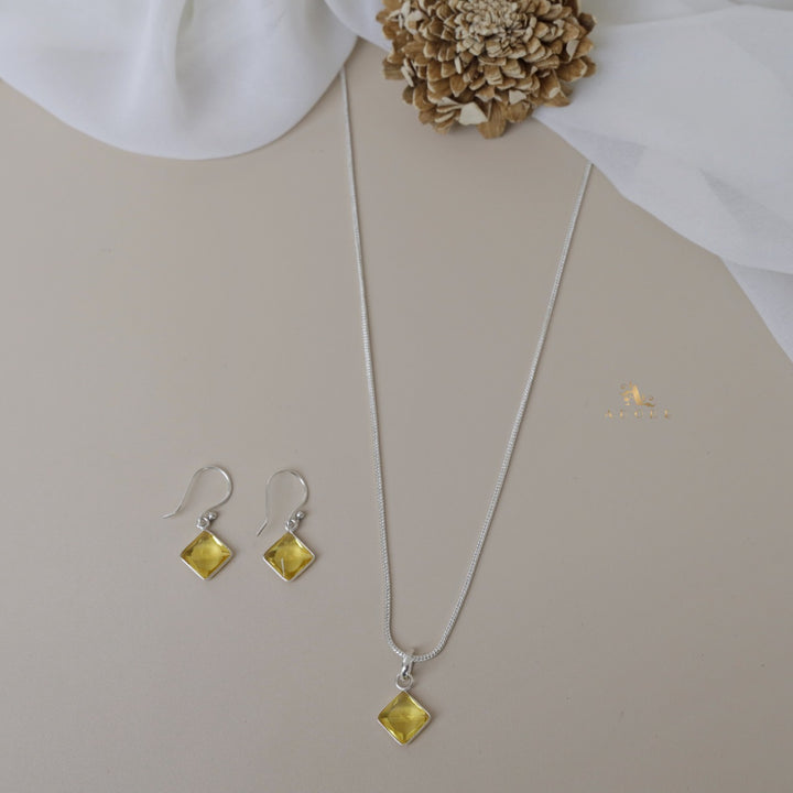 Riga Glossy Diamond Drop Neckpiece With Earring