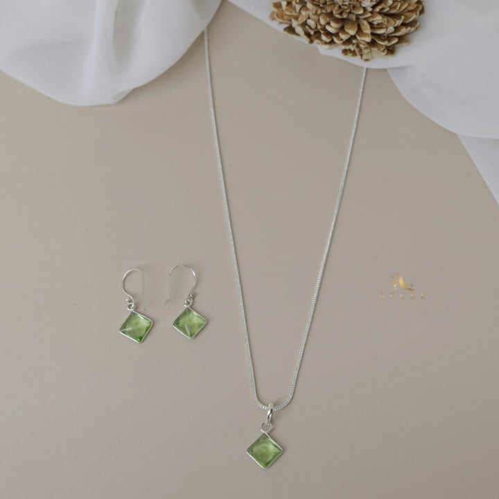 Riga Glossy Diamond Drop Neckpiece With Earring