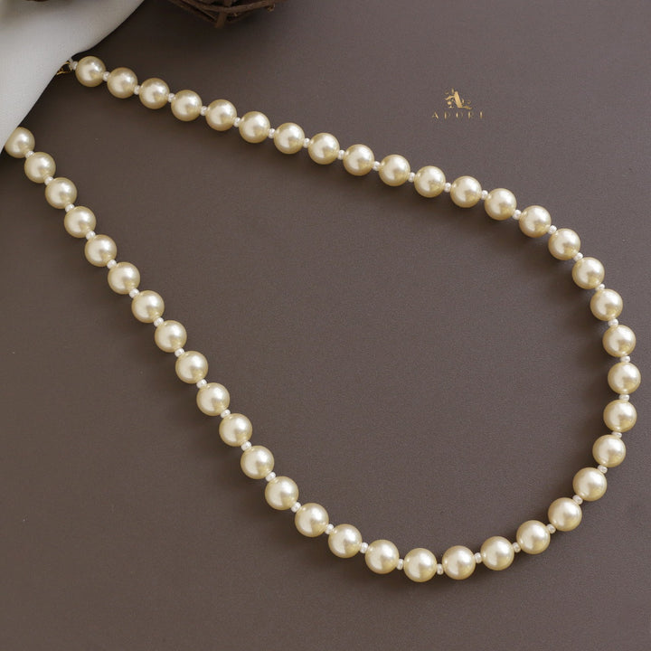 Venisha One Layer Pearl Neckpiece