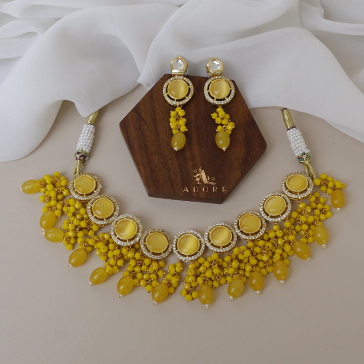 Sakshi  Kundan Neckpiece With Earring