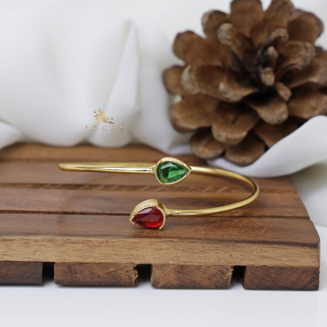 Orla Dual Arrow Bangle