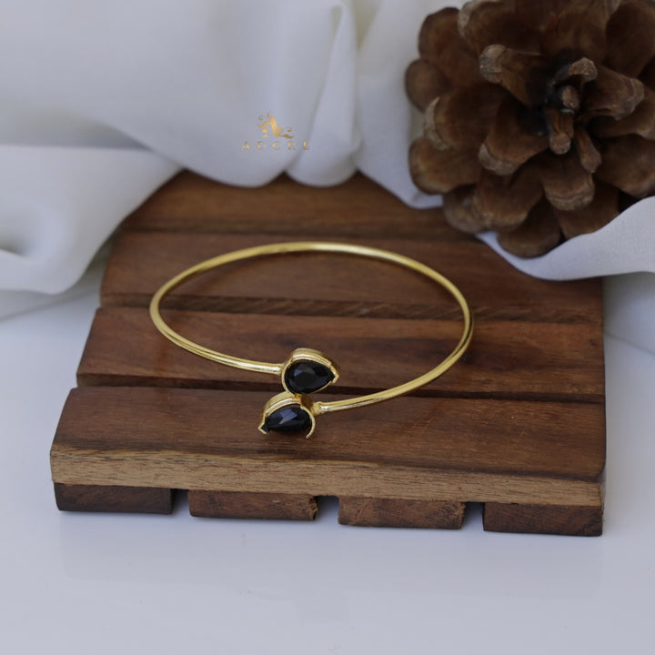Orla Dual Arrow Bangle