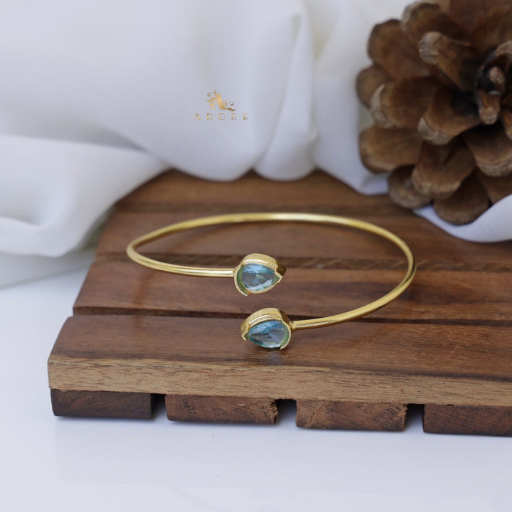 Orla Dual Arrow Bangle