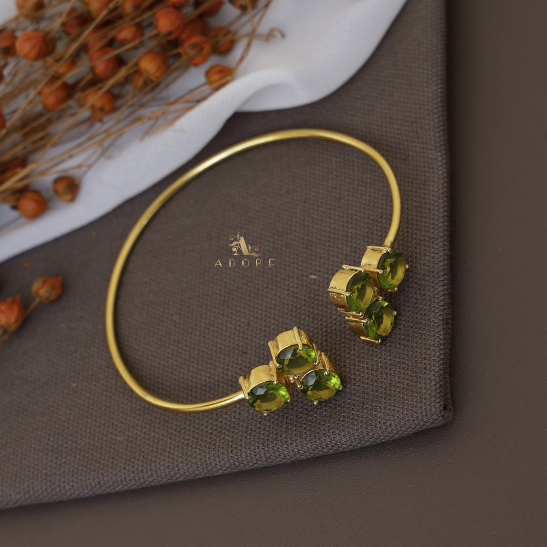 Yuna 6 Stone Circle Glossy Bangle