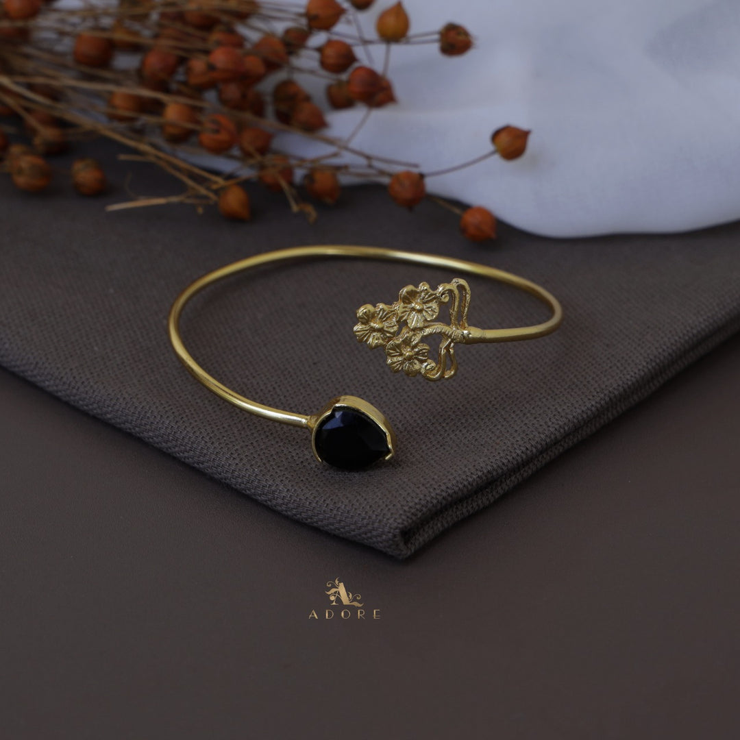 Glovia 3 Flower Glossy Bangle